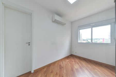 Apartamento à venda com 165m², 4 quartos e 3 vagas Apartamento à venda com 165m², 4 quartos e 3 vagasSuíte 1