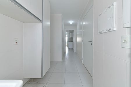 Apartamento à venda com 165m², 4 quartos e 3 vagas Apartamento à venda com 165m², 4 quartos e 3 vagasÁrea de Serviço