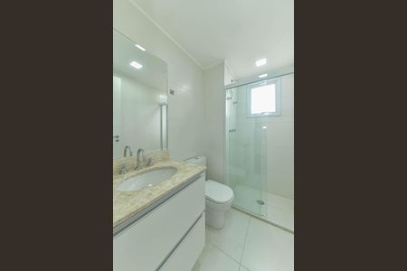 Apartamento à venda com 165m², 4 quartos e 3 vagas Apartamento à venda com 165m², 4 quartos e 3 vagasBanheiro Social