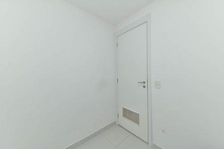 Apartamento à venda com 165m², 4 quartos e 3 vagas Apartamento à venda com 165m², 4 quartos e 3 vagasÁrea de Serviço - Despensa