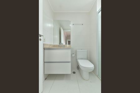 Apartamento à venda com 165m², 4 quartos e 3 vagas Apartamento à venda com 165m², 4 quartos e 3 vagasBanheiro da Suíte 1