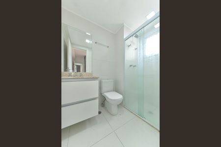 Apartamento à venda com 165m², 4 quartos e 3 vagas Apartamento à venda com 165m², 4 quartos e 3 vagasBanheiro da Suíte 1