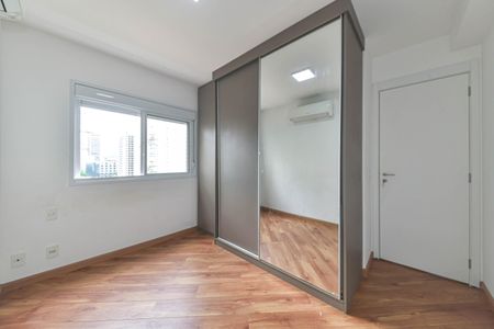 Apartamento à venda com 165m², 4 quartos e 3 vagas Apartamento à venda com 165m², 4 quartos e 3 vagasSuíte 1