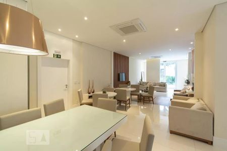 Apartamento à venda com 165m², 4 quartos e 3 vagas Apartamento à venda com 165m², 4 quartos e 3 vagasÁrea Comum