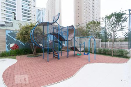 Apartamento à venda com 165m², 4 quartos e 3 vagas Apartamento à venda com 165m², 4 quartos e 3 vagasÁrea Comum