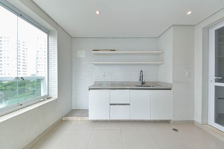 Apartamento à venda com 165m², 4 quartos e 3 vagas Apartamento à venda com 165m², 4 quartos e 3 vagasVaranda