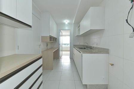 Apartamento à venda com 165m², 4 quartos e 3 vagas Apartamento à venda com 165m², 4 quartos e 3 vagasCozinha