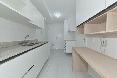 Apartamento à venda com 165m², 4 quartos e 3 vagas Apartamento à venda com 165m², 4 quartos e 3 vagasCozinha