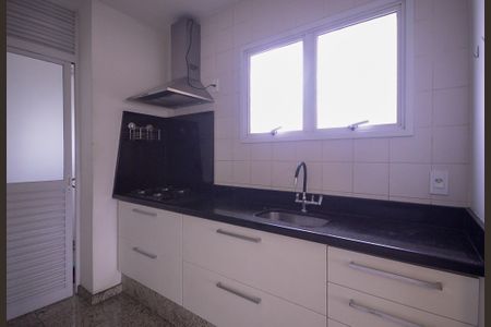 Apartamento para alugar com 84m², 2 quartos e 2 vagasCozinha 