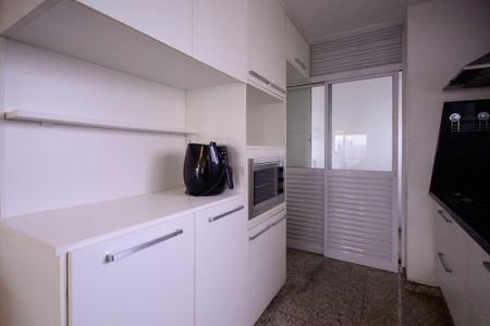 Apartamento para alugar com 84m², 2 quartos e 2 vagasCozinha 