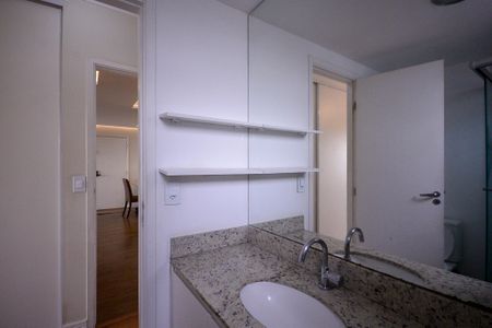 Apartamento para alugar com 84m², 2 quartos e 2 vagasBanheiro da Suite 
