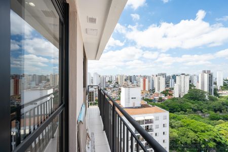 Apartamento à venda com 28m², 1 quarto e sem vaga Apartamento à venda com 28m², 1 quarto e sem vagaSacada