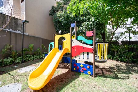 Apartamento à venda com 28m², 1 quarto e sem vaga Apartamento à venda com 28m², 1 quarto e sem vagaPlayground