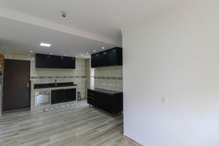 Sala/Cozinha de apartamento para alugar com 3 quartos, 55m² em Jardim Santa Teresinha, São Paulo