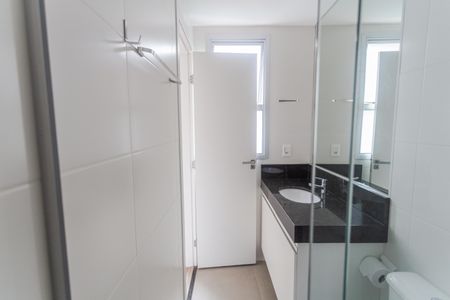 Apartamento à venda com 65m², 2 quartos e 2 vagasBanheiro da Suíte 2
