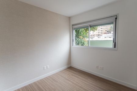 Suíte 1 de apartamento à venda com 2 quartos, 65m² em Cruzeiro, Belo Horizonte
