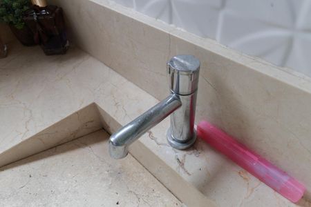 Apartamento para alugar com 84m², 2 quartos e 1 vaga Apartamento para alugar com 84m², 2 quartos e 1 vagaBanheiro da suíte