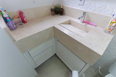 Apartamento para alugar com 84m², 2 quartos e 1 vaga Apartamento para alugar com 84m², 2 quartos e 1 vagaBanheiro da suíte
