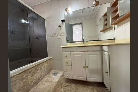 Casa para alugar com 150m², 4 quartos e 3 vagas