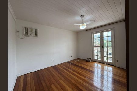 Casa para alugar com 150m², 4 quartos e 3 vagas