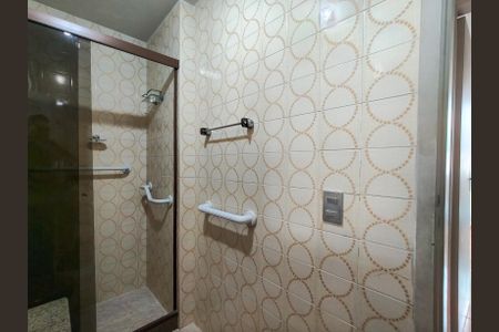 Apartamento à venda com 55m², 2 quartos e 1 vagaBanheiro da Suíte