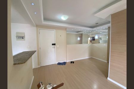 Apartamento para alugar com 2 quartos, 60m² em Todos Os Santos, Rio de Janeiro