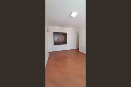 Apartamento para alugar com 65m², 2 quartos e sem vagaSala