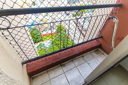 Sacada de apartamento à venda com 2 quartos, 48m² em Vila Carmosina, São Paulo