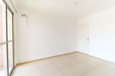 Sala de apartamento à venda com 2 quartos, 48m² em Vila Carmosina, São Paulo