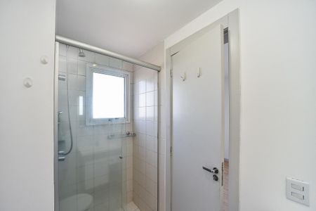 Apartamento à venda com 74m², 3 quartos e 1 vagaBanheiro da Suíte