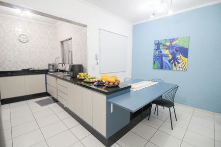 Apartamento à venda com 105m², 2 quartos e sem vagaCozinha