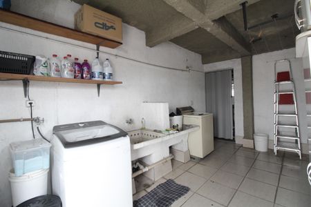 Apartamento à venda com 105m², 2 quartos e sem vagaÁrea comum - Lavanderia