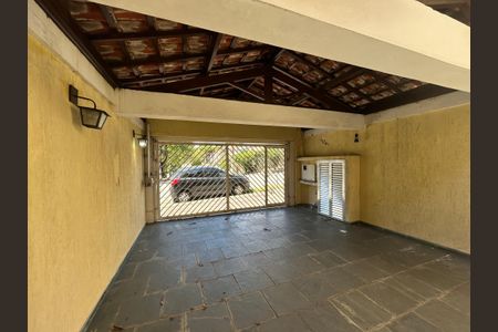 Casa para alugar com 300m², 3 quartos e 2 vagasGaragem