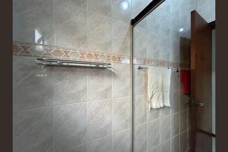 Casa para alugar com 300m², 3 quartos e 2 vagasBanheiro