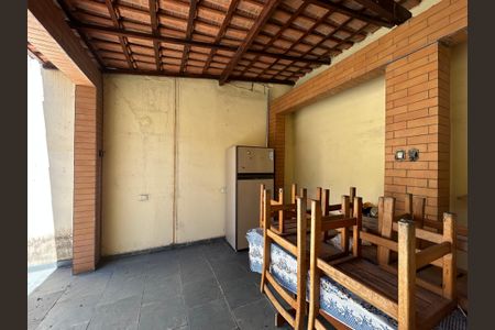 Casa para alugar com 300m², 3 quartos e 2 vagasChurrasqueira