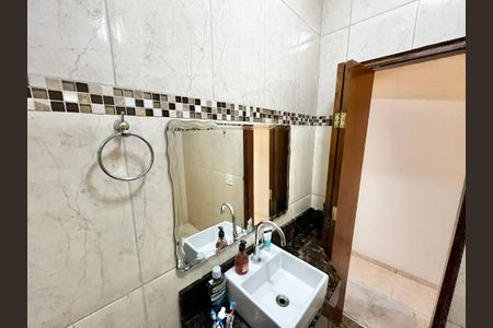 Casa à venda com 120m², 2 quartos e 1 vagaBanheiro