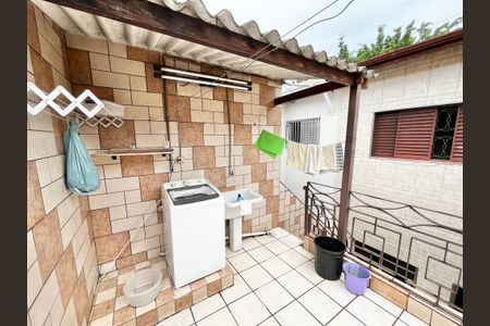 Casa à venda com 120m², 2 quartos e 1 vagaVaranda/Lavanderia