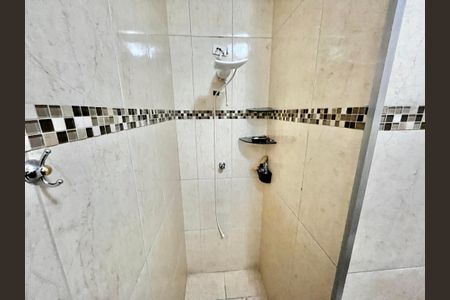 Casa à venda com 120m², 2 quartos e 1 vagaBanheiro