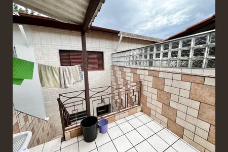 Casa à venda com 120m², 2 quartos e 1 vagaVaranda/Lavanderia