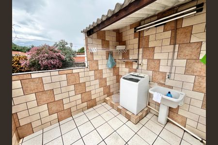 Casa à venda com 120m², 2 quartos e 1 vagaVaranda/Lavanderia