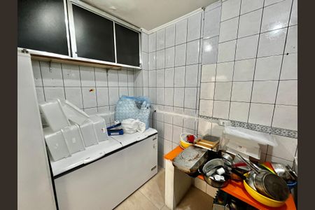 Casa à venda com 120m², 2 quartos e 1 vagaEdícula