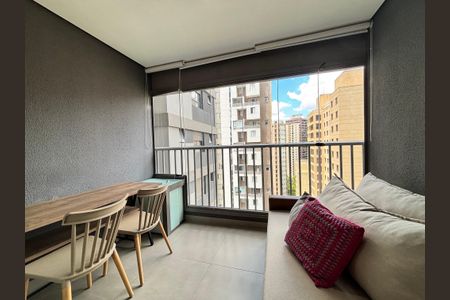 Studio para alugar com 26m², 1 quarto e sem vaga Studio para alugar com 26m², 1 quarto e sem vagaVaranda