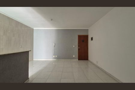 Sala de apartamento para alugar com 3 quartos, 80m² em Paraíso, Santo André