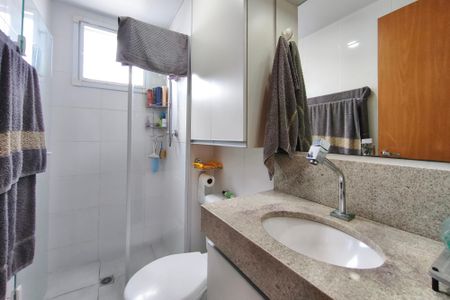 Apartamento à venda com 45m², 2 quartos e 1 vaga Apartamento à venda com 45m², 2 quartos e 1 vagaBanheiro