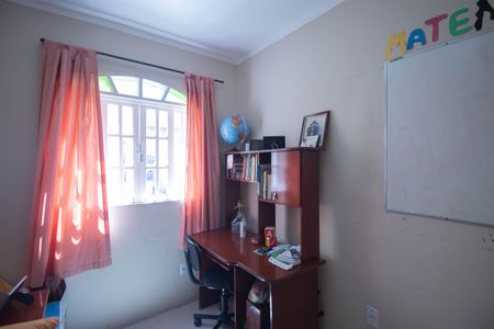 Quarto 1 de casa para alugar com 2 quartos, 120m² em Jardim Catarina, São Gonçalo