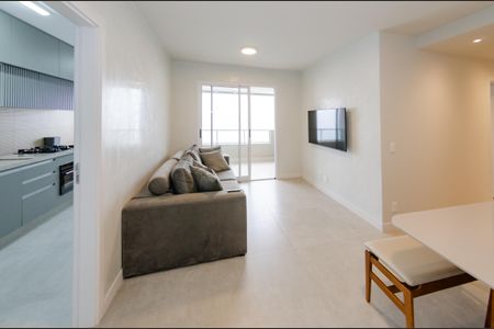 Sala de apartamento para alugar com 2 quartos, 82m² em Vila da Serra, Belo Horizonte