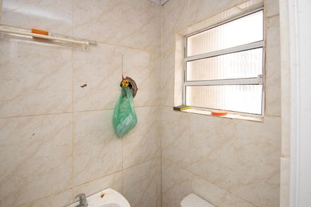 Banheiro  de casa para alugar com 1 quarto, 20m² em Jardim Brasil (zona Norte), São Paulo