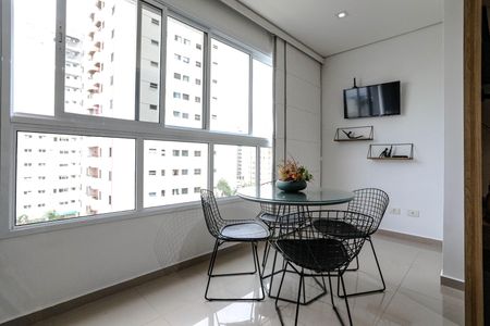 Apartamento para alugar com 43m², 1 quarto e 1 vaga Apartamento para alugar com 43m², 1 quarto e 1 vagaVaranda