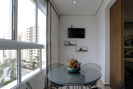 Apartamento para alugar com 43m², 1 quarto e 1 vaga Apartamento para alugar com 43m², 1 quarto e 1 vagaVaranda