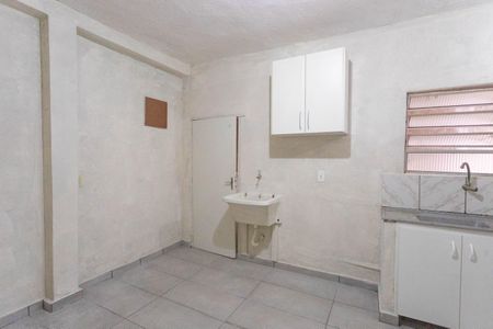 Studio (quarto / cozinha)  de casa para alugar com 1 quarto, 15m² em Taboão, Diadema